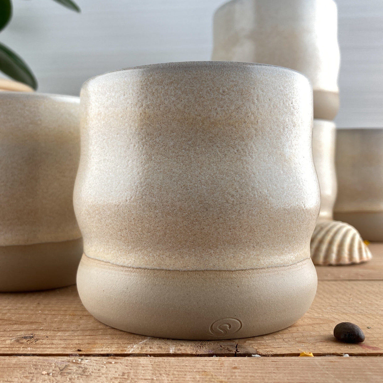 Ceramic mug Caramel wavy 250 ml - - handmade and dishwasher safe