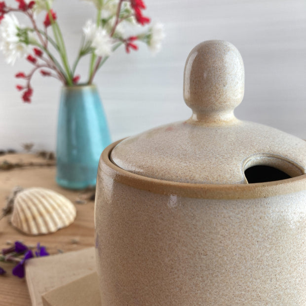 Caramel sugar bowl